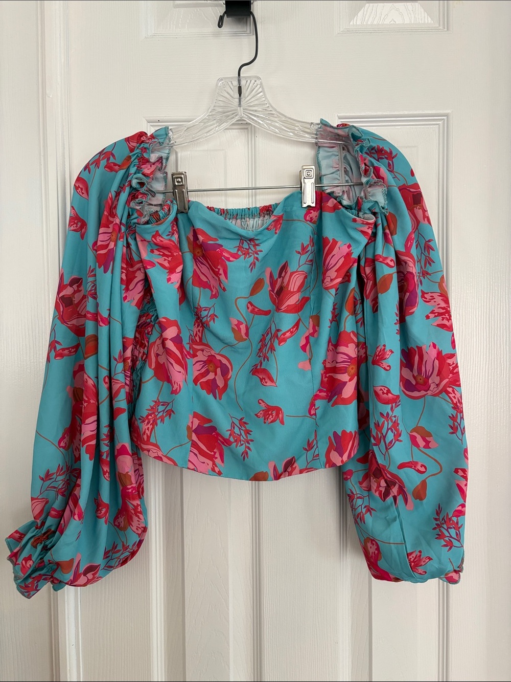 Hazel & Olive Satin Floral Dolman Puff-Sleeve Crop Top boutique Women’s Medium